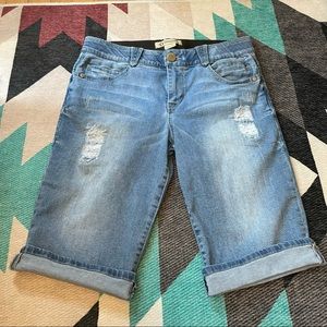 Democracy Denim Capris